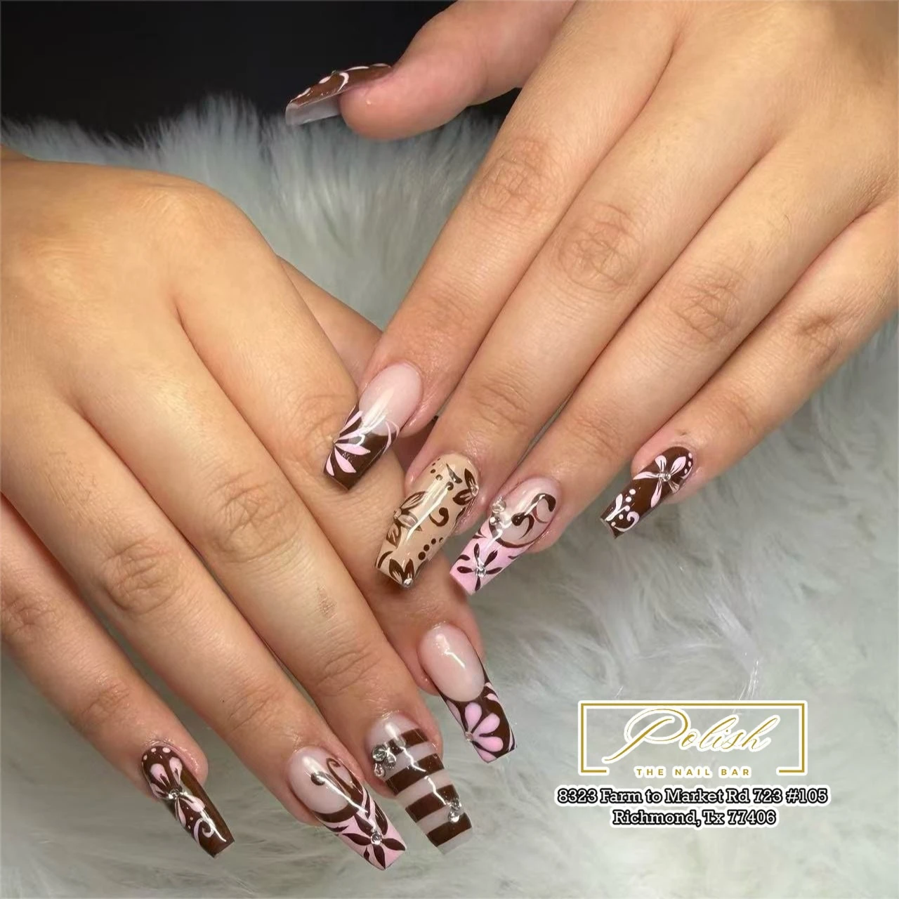 Trending nails art